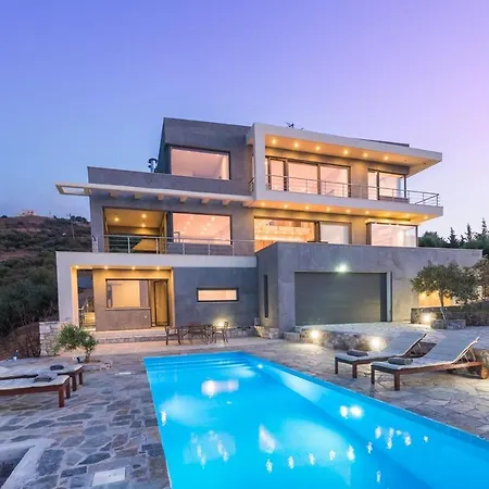 Isidora Villa